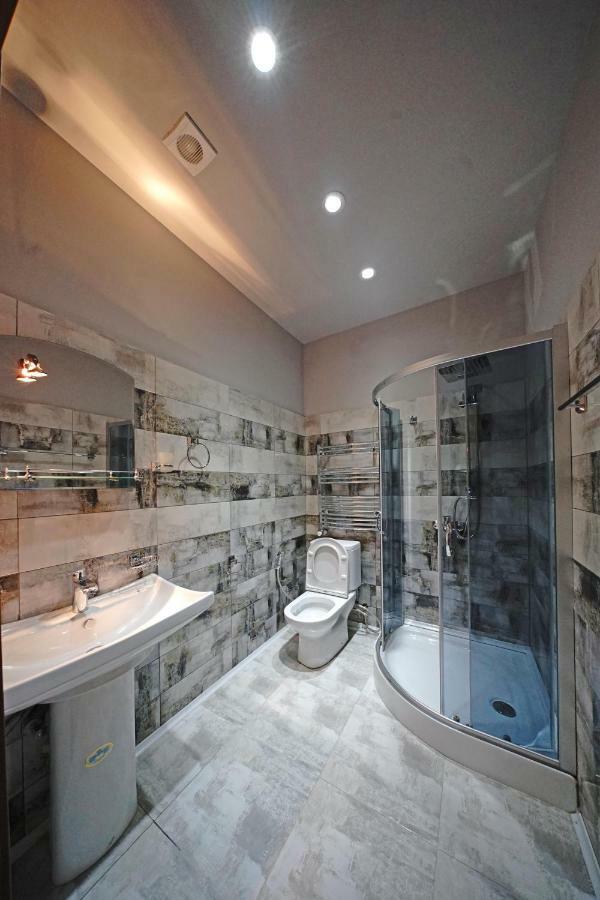 Wine Hostel Tbilisi ภายนอก รูปภาพ