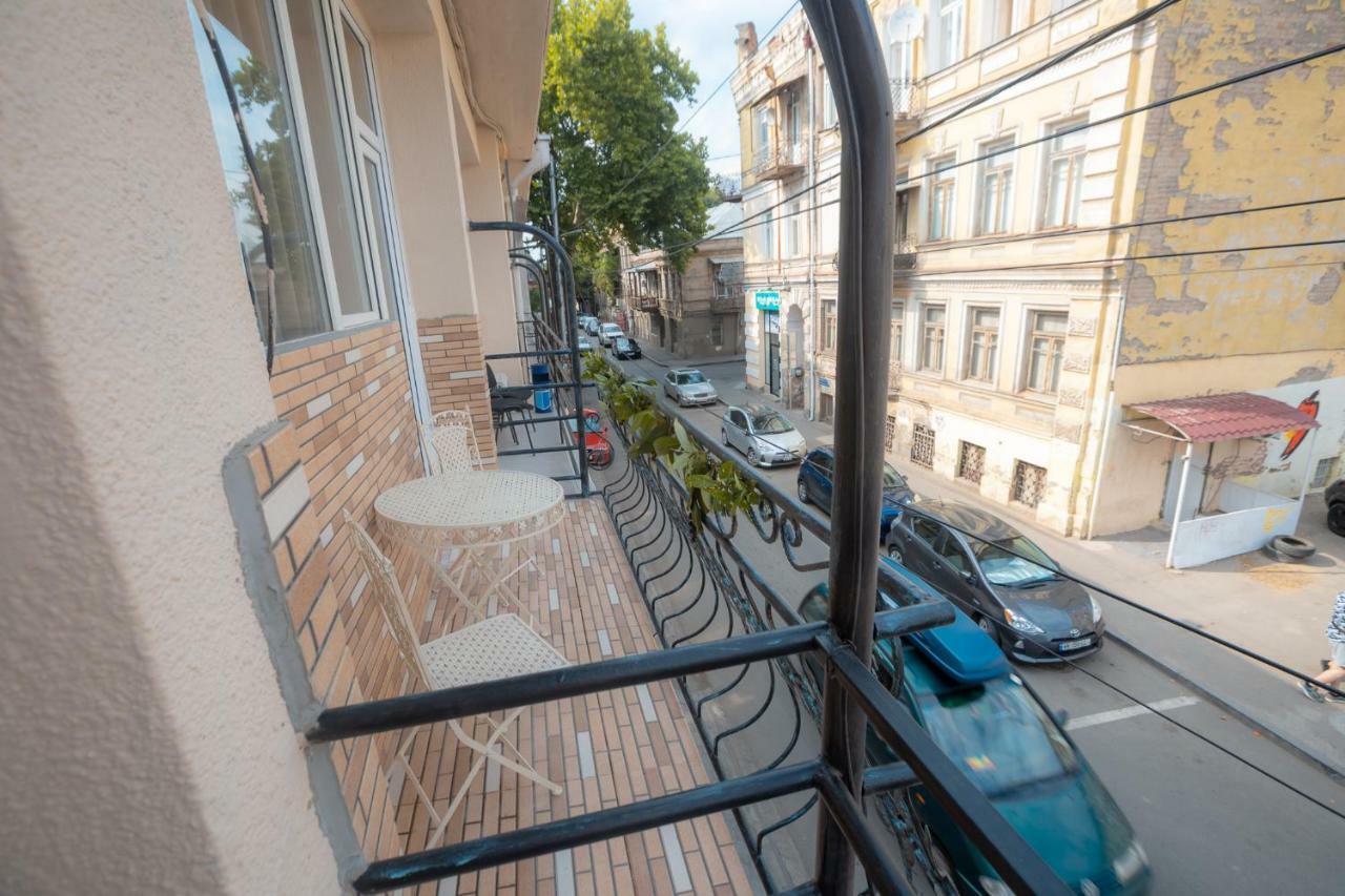Wine Hostel Tbilisi ภายนอก รูปภาพ