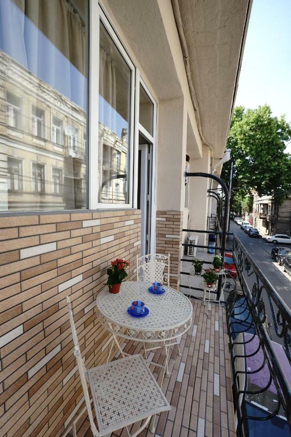 Wine Hostel Tbilisi ภายนอก รูปภาพ